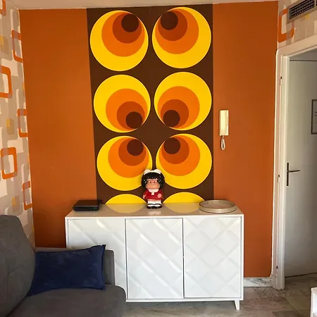 アパート Next To The *